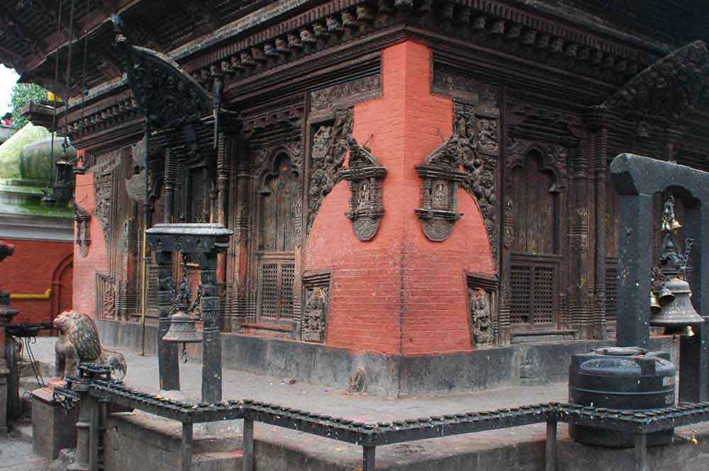 76 - Nepal - Patan, templo de Mahabouda